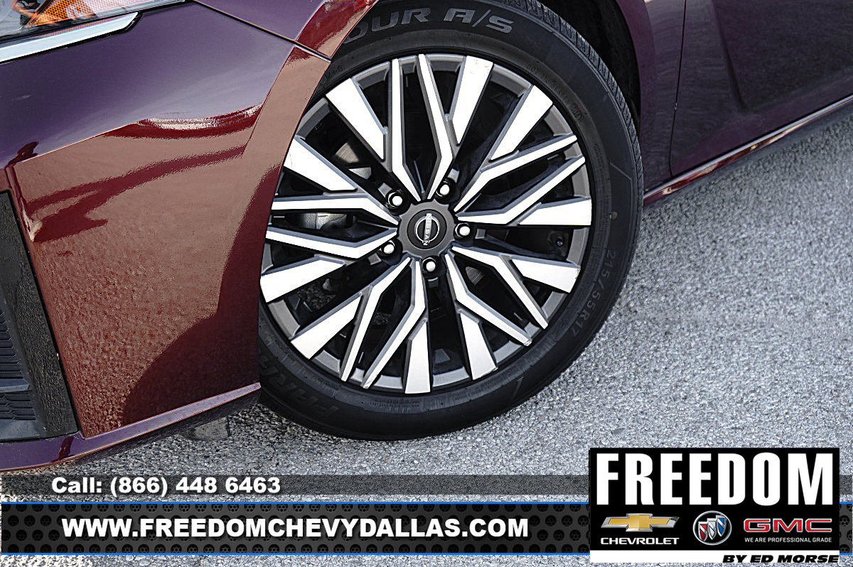 Used 2024 Nissan Altima 2.5 SV FWD image 43