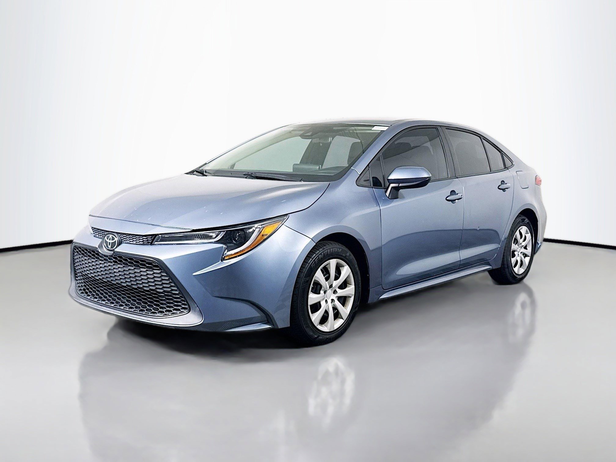 Used 2021 Toyota Corolla LE FWD image 4