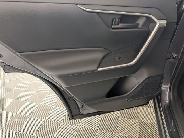 Used 2019 Toyota RAV4 LE image 24