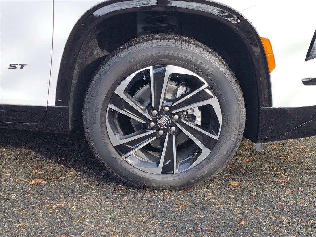 New 2026 Buick Enclave Sport Touring image 9