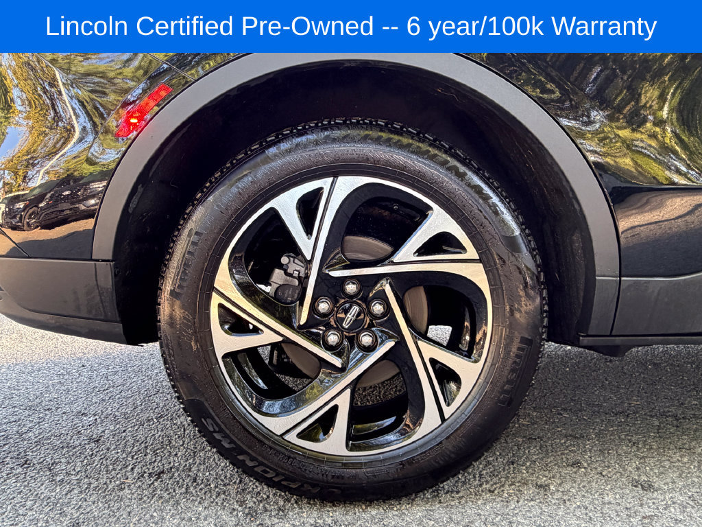 Used 2025 Lincoln Nautilus Premier w/ Jet Appearance Package AWD/4WD image 6