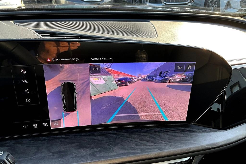 Used 2025 Audi Q5 Premium w/ Convenience Package image 14