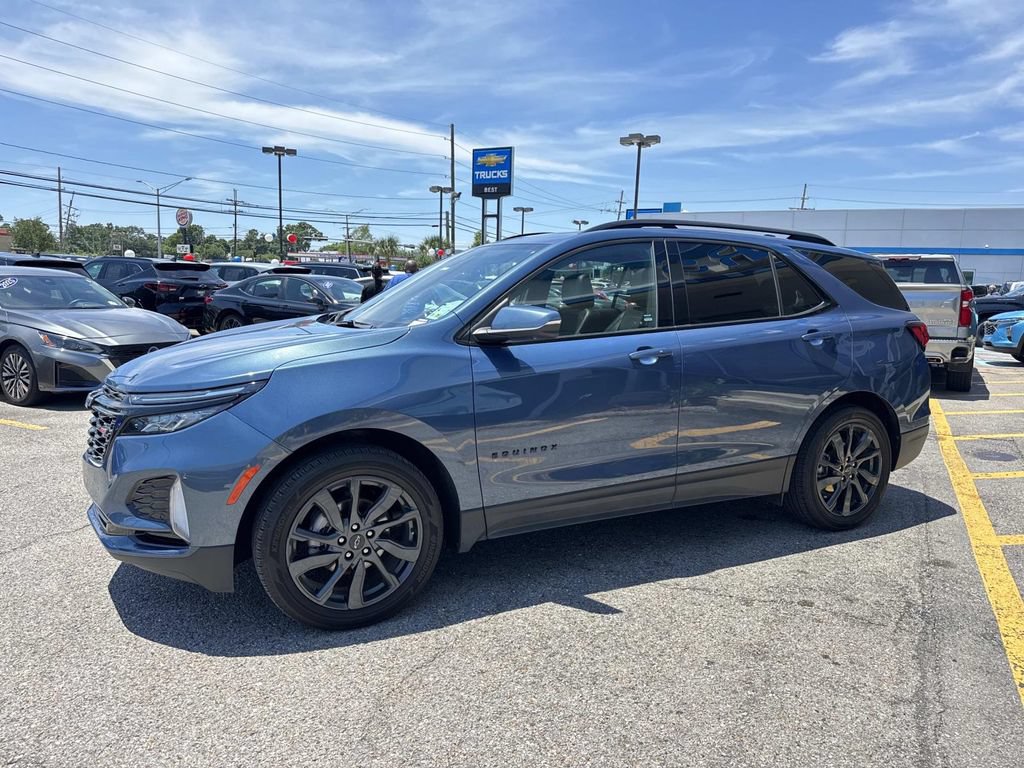 Used 2024 Chevrolet Equinox RS w/ RS Leather Package FWD image 4
