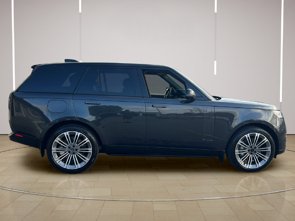 Used 2026 Land Rover Range Rover SE AWD/4WD image 8