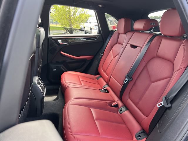 Used 2019 Porsche Macan AWD/4WD image 19