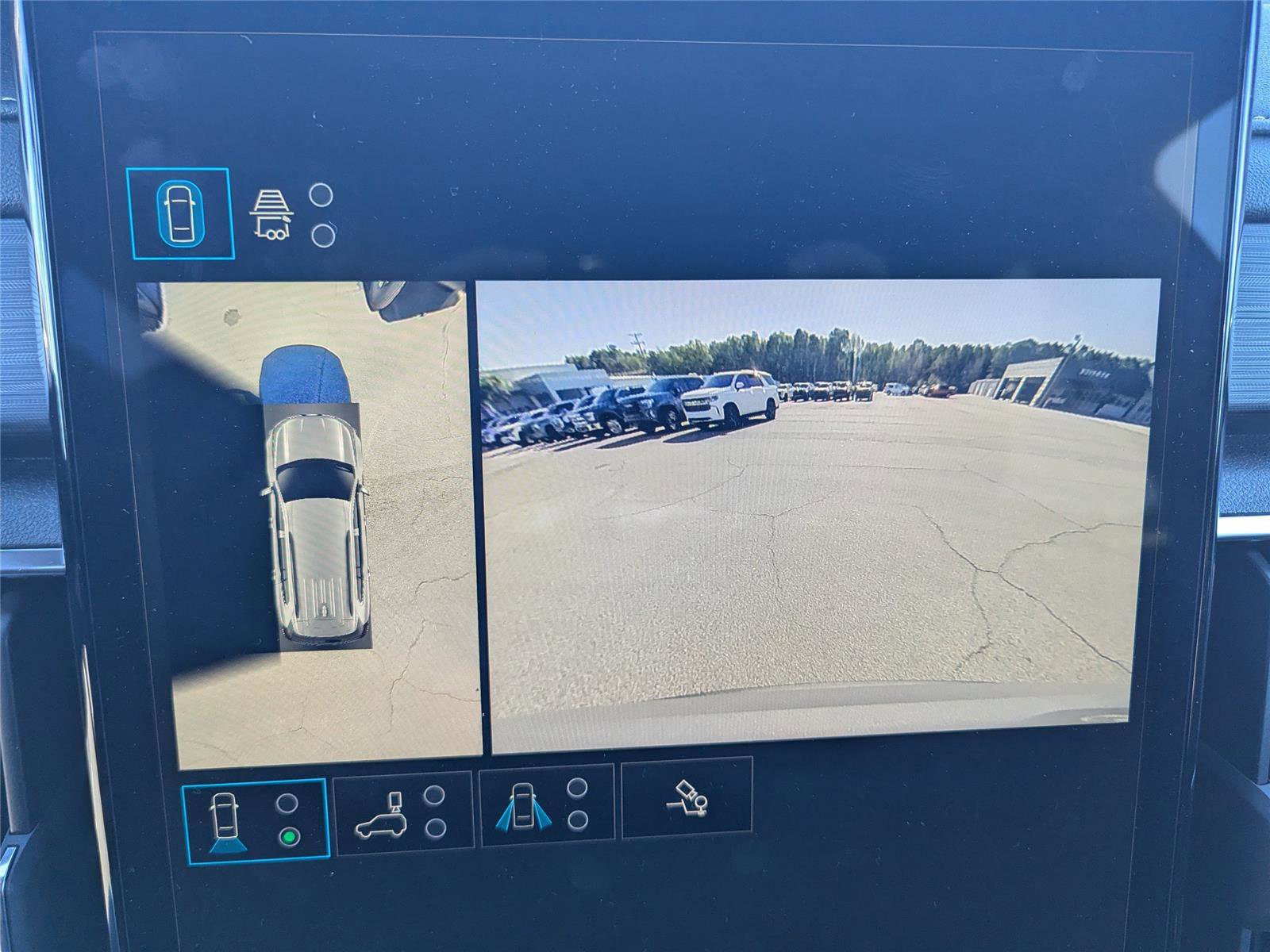 New 2025 GMC Acadia Elevation w/ Elevation Premium Package image 18