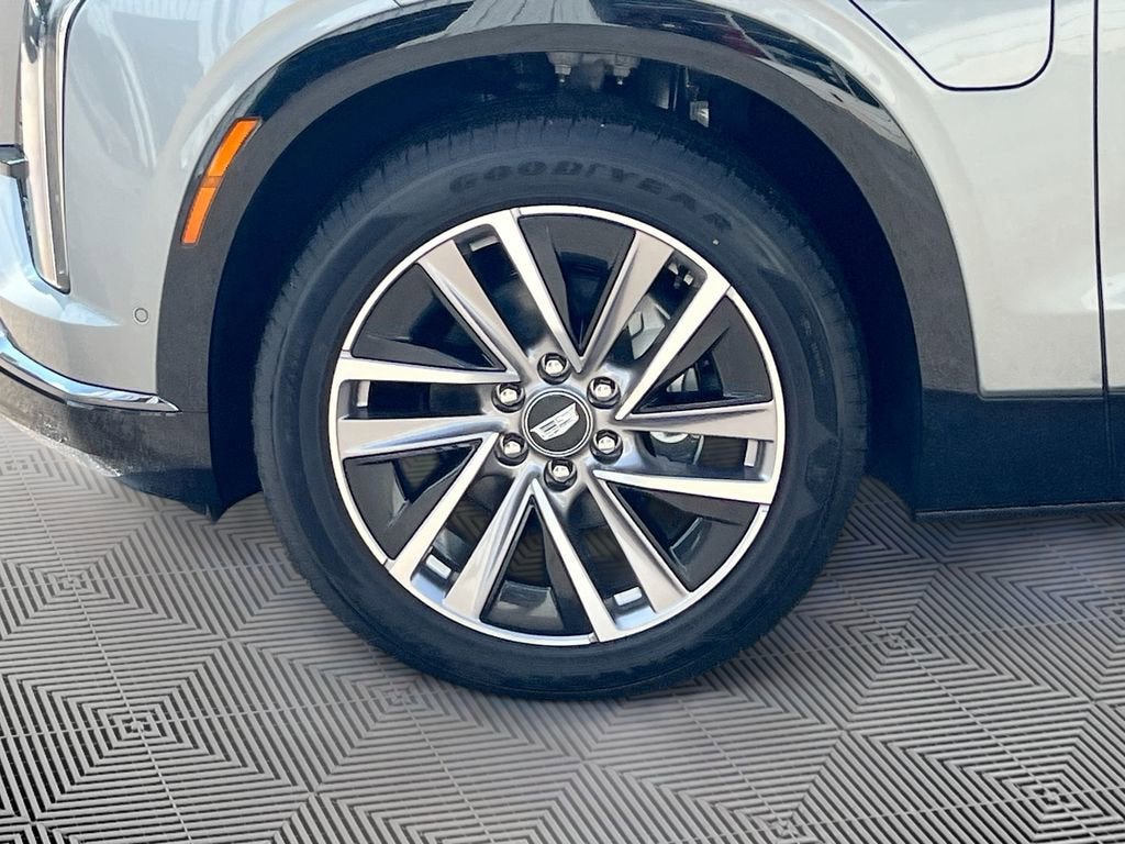 New 2026 Cadillac Vistiq Sport w/ LPO, Floor Liner Package image 32