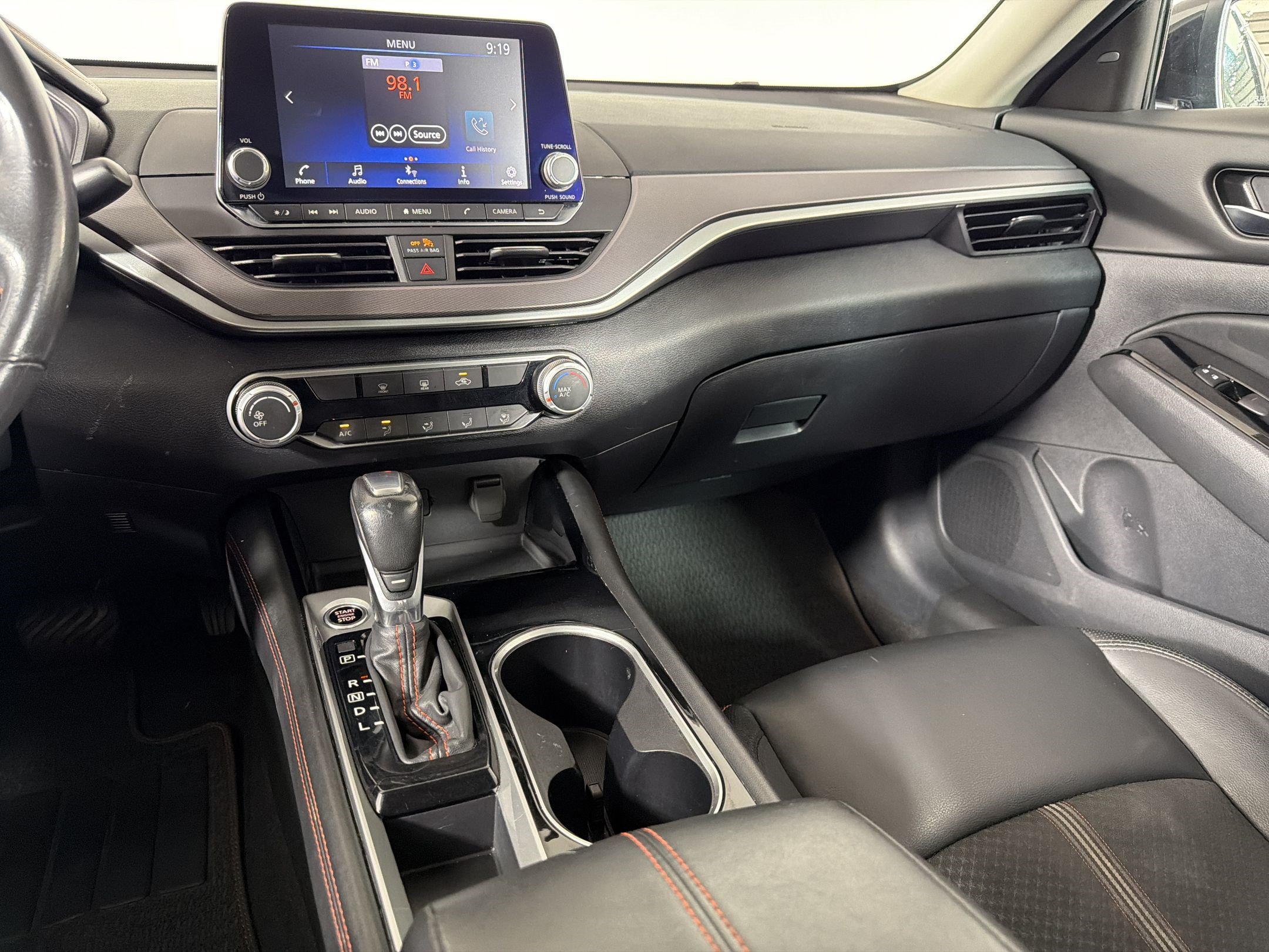 Used 2024 Nissan Altima 2.5 SR FWD image 25