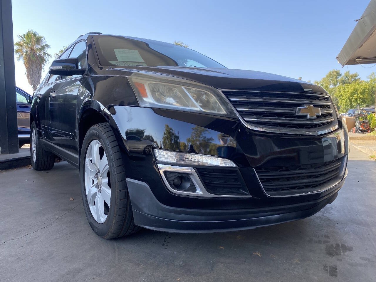 Used 2016 Chevrolet Traverse LT w/ Style and Technology Package FWD image 11