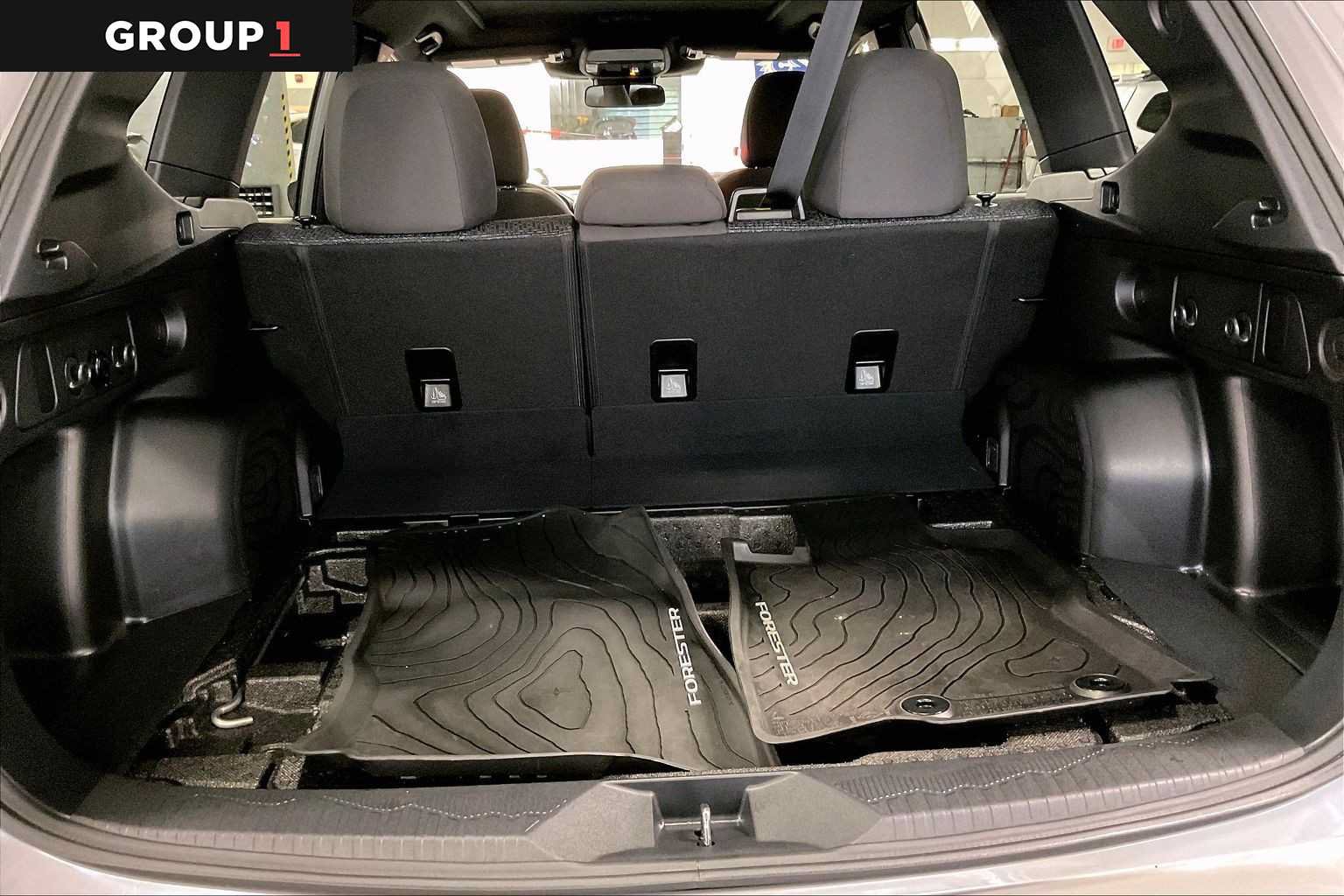 Certified 2025 Subaru Forester Premium AWD/4WD image 35
