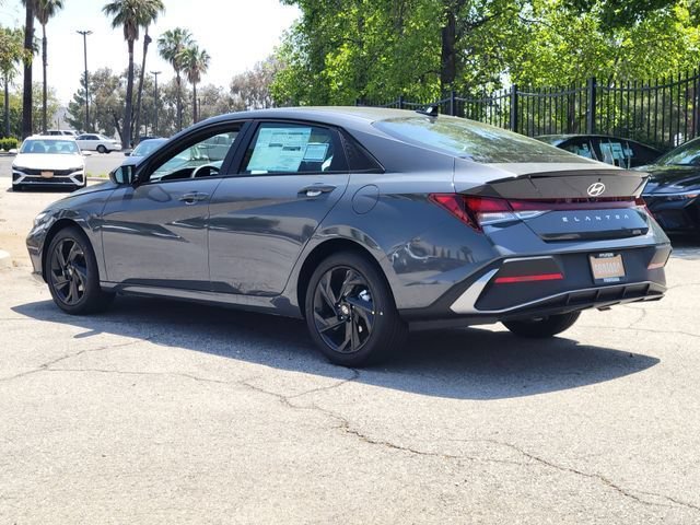 New 2026 Hyundai Elantra Sport FWD image 3