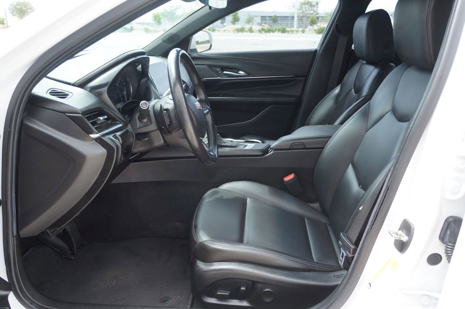 Used 2021 Cadillac CT4 Luxury RWD image 26