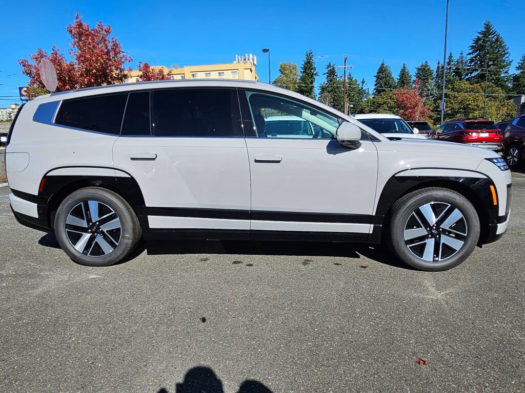 New 2026 Hyundai Ioniq 9 SEL image 8