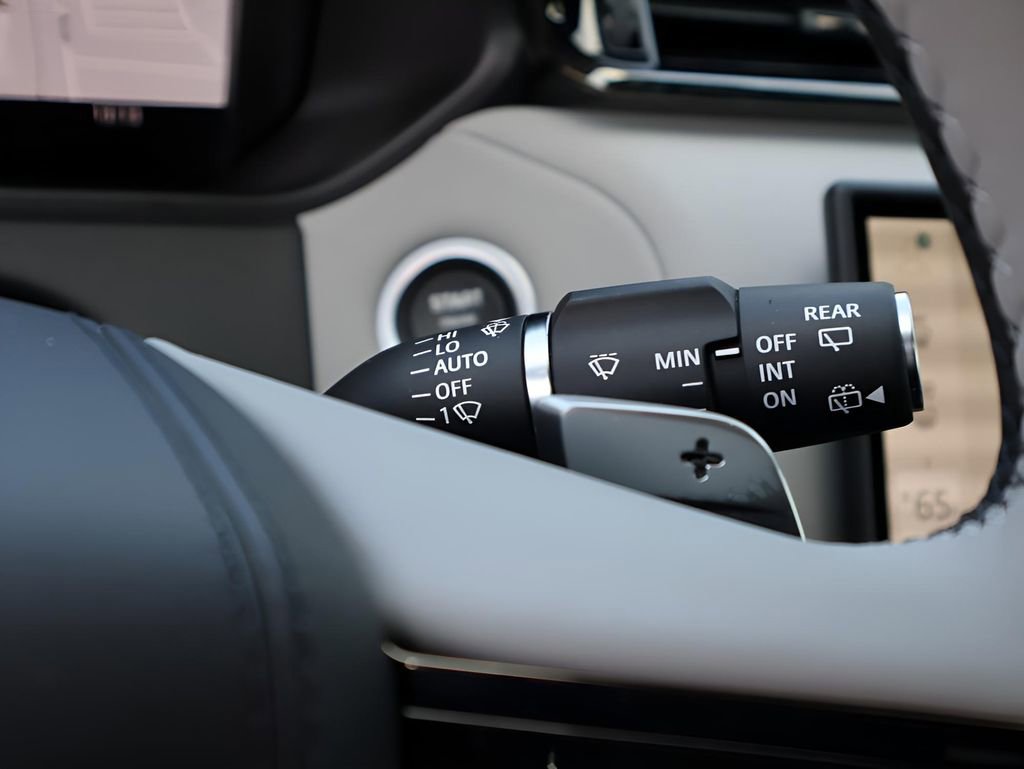New 2026 Land Rover Range Rover Velar Dynamic SE image 33