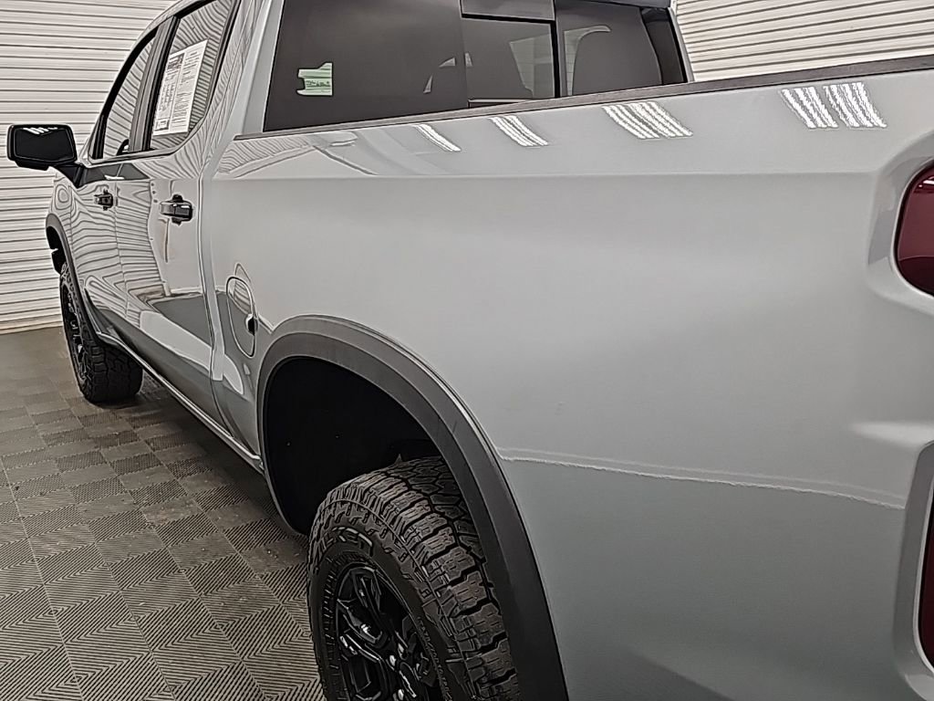 Used 2024 Chevrolet Silverado 1500 ZR2 image 6