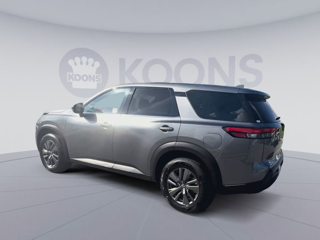 Used 2022 Nissan Pathfinder S AWD/4WD image 8