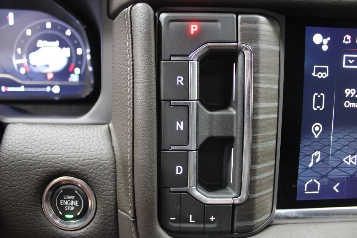 Used 2023 GMC Yukon Denali AWD/4WD image 48