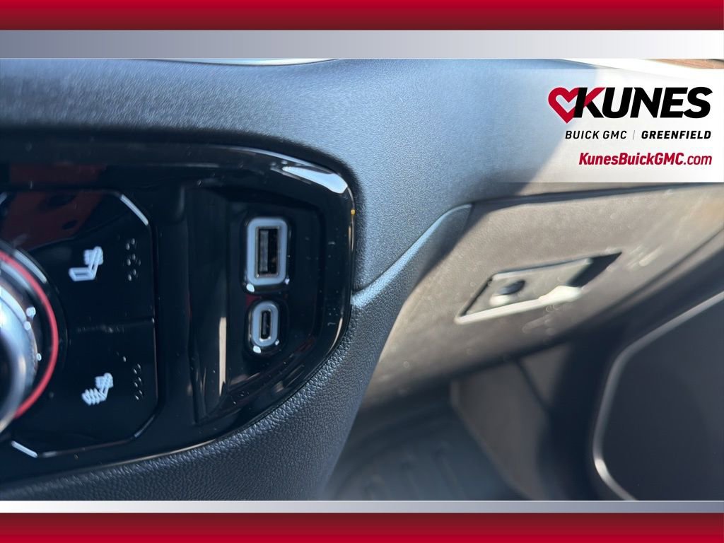 New 2026 GMC Sierra 1500 Elevation image 38