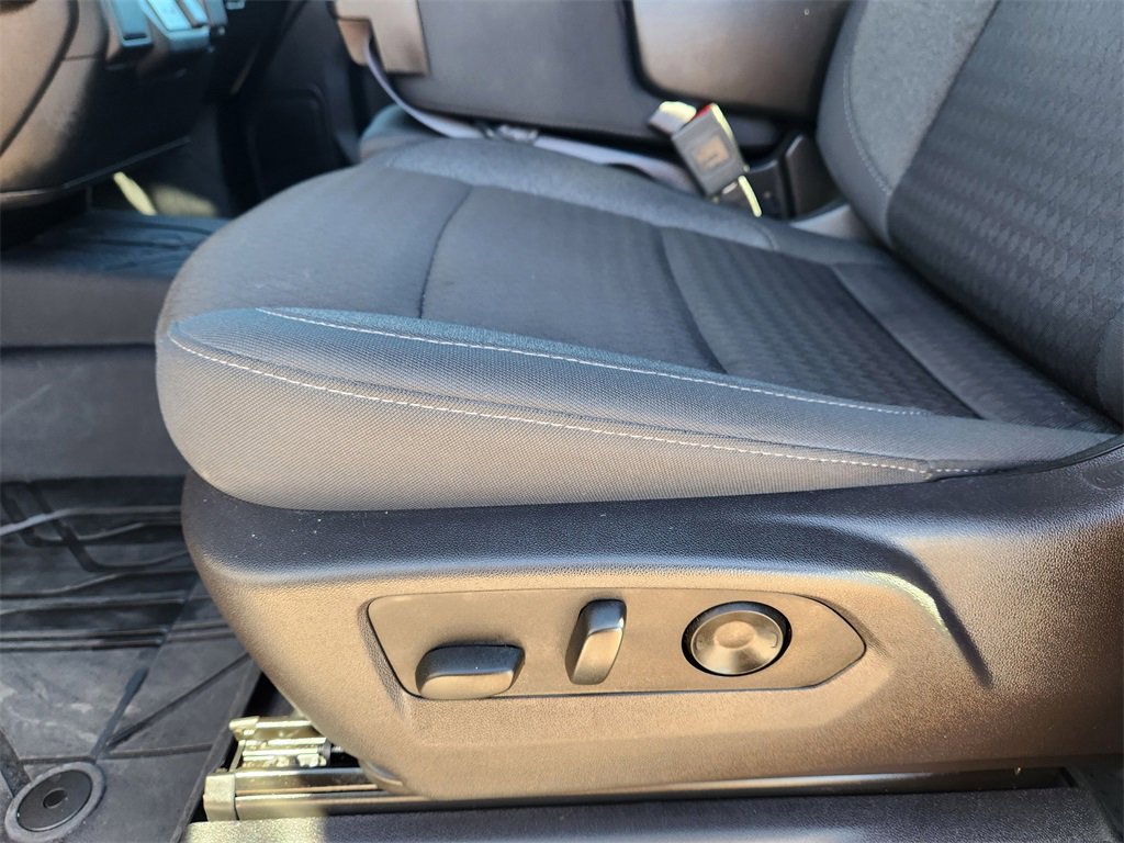 Used 2024 Chevrolet Silverado 1500 Custom image 24