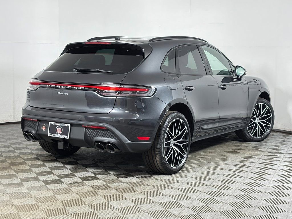 Used 2026 Porsche Macan AWD/4WD image 7