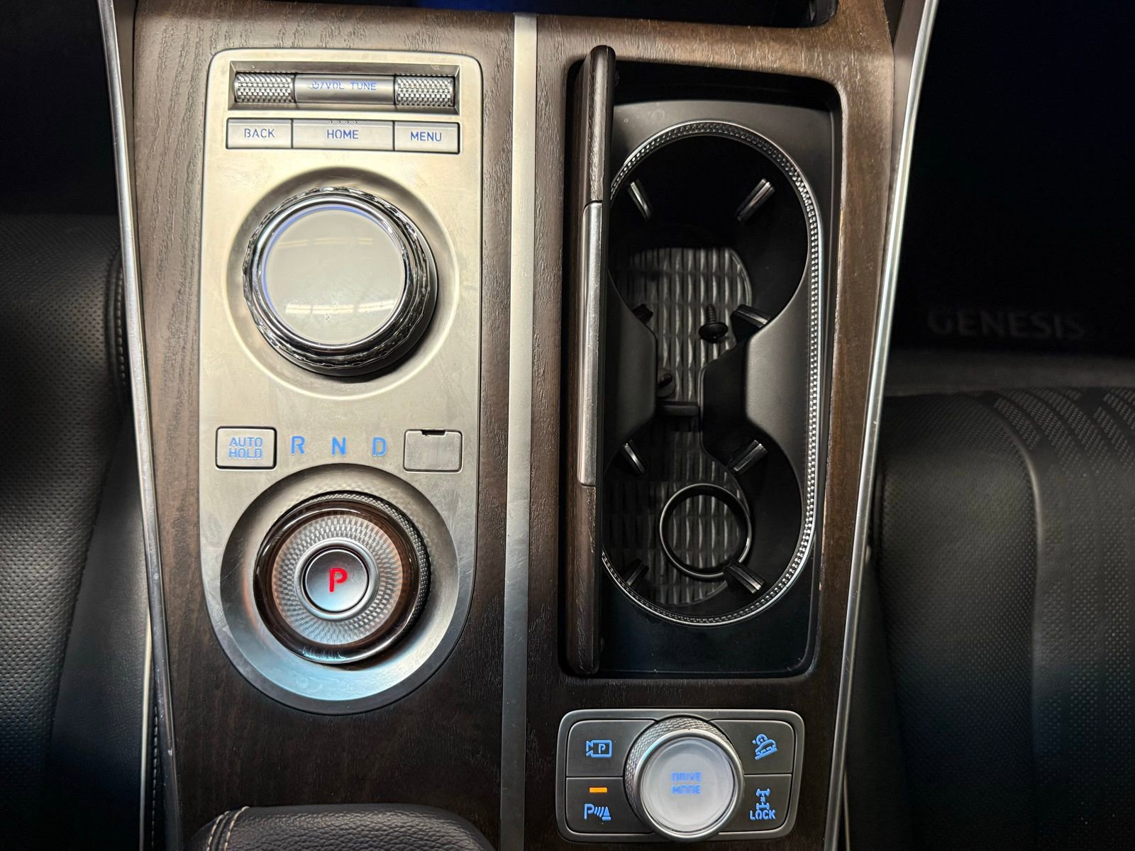Used 2023 Genesis GV80 2.5T w/ Prestige 20" Package AWD/4WD image 14