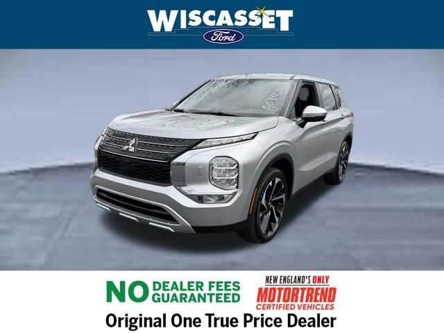 Used 2024 Mitsubishi Outlander SE image 16