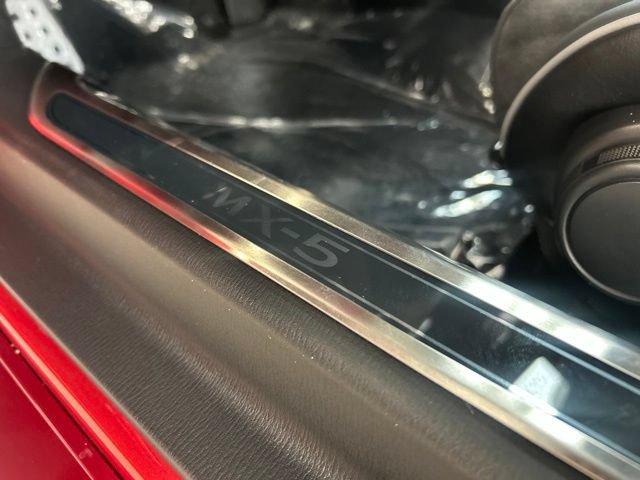 New 2026 MAZDA MX-5 Miata Club w/ Interior Package RWD image 12