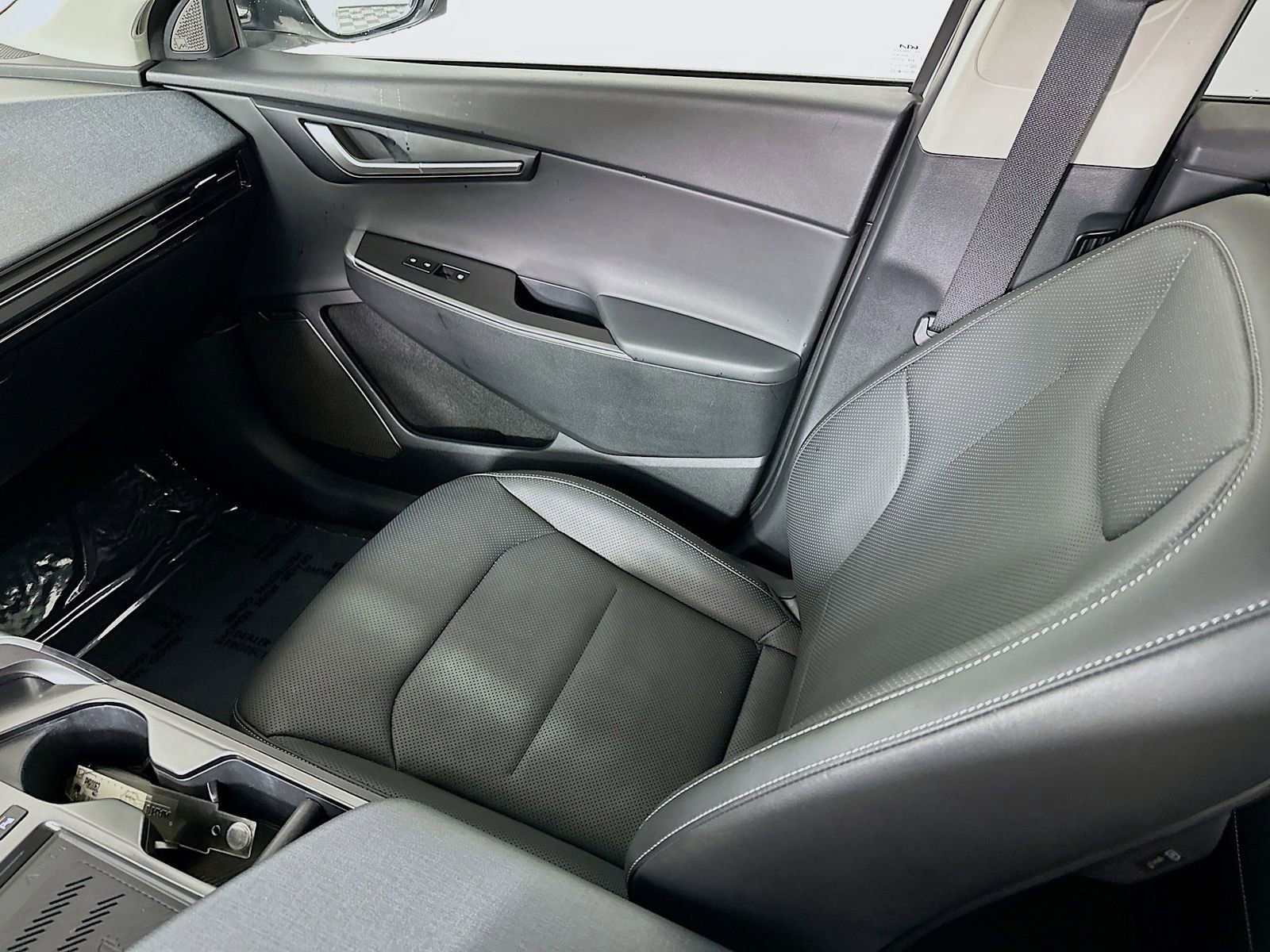 Used 2023 Kia EV6 Wind image 24