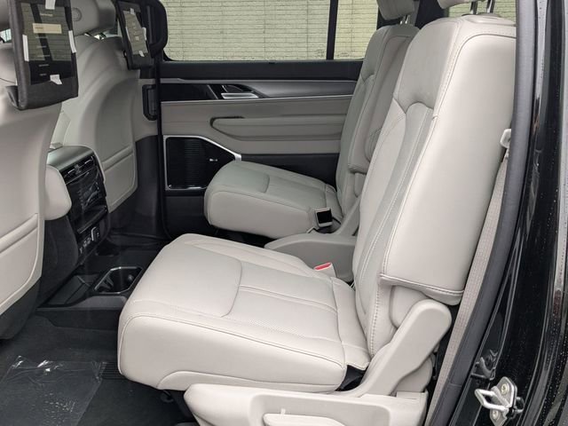 New 2026 Jeep Grand Wagoneer L Limited image 17