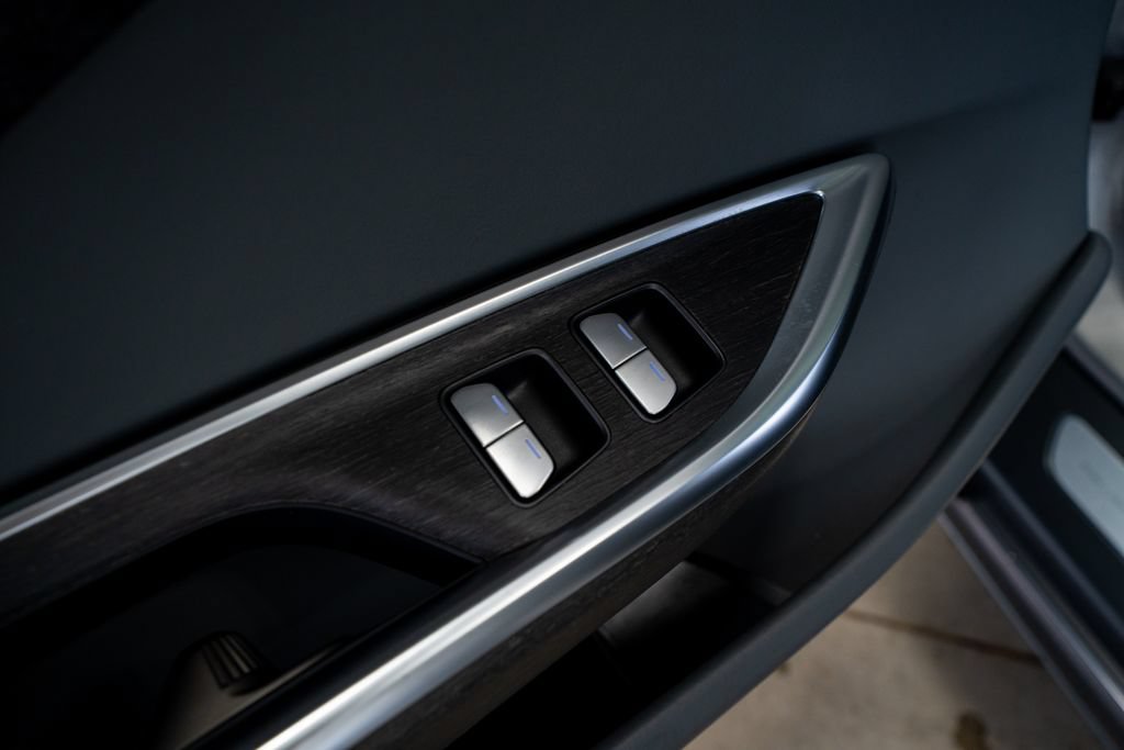 Used 2024 Lucid Air Pure RWD image 26