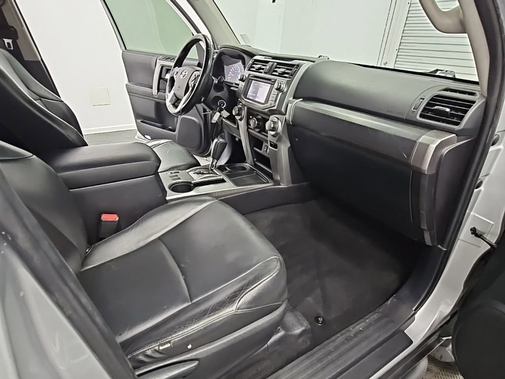 Used 2015 Toyota 4Runner SR5 RWD image 33