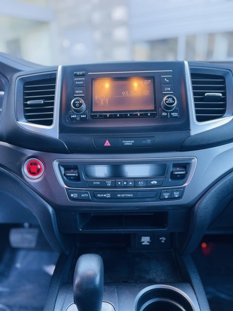 Used 2019 Honda Ridgeline Sport image 15