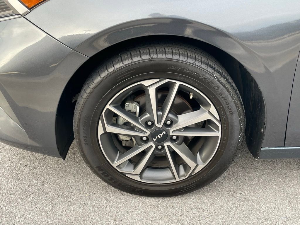 Certified 2023 Kia Forte LXS image 31