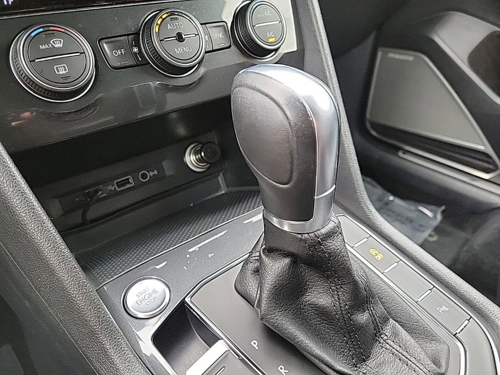 Used 2019 Volkswagen Tiguan SEL R-Line image 28