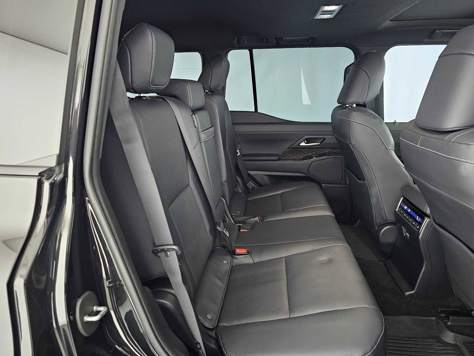 Used 2024 Lexus GX 550 w/ Accessory Package (Z1) image 12