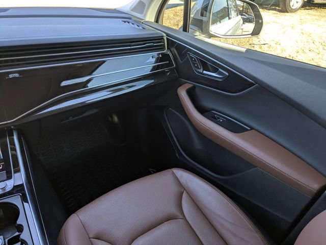 Used 2023 Audi Q7 3.0T Premium Plus image 24