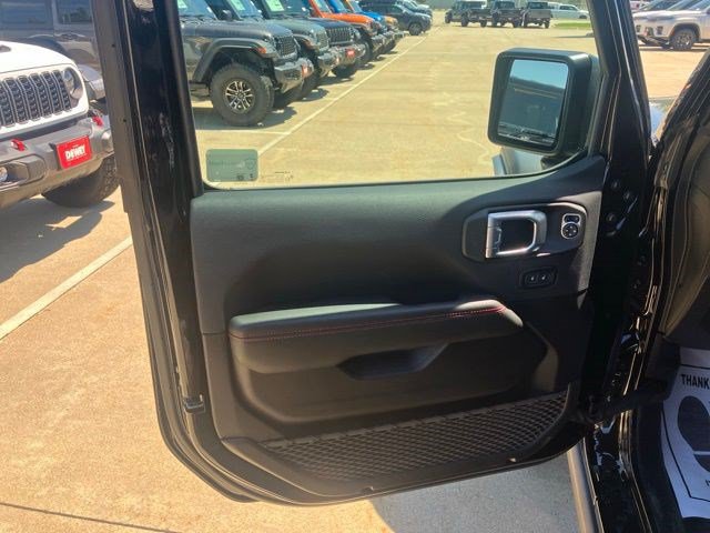 New 2026 Jeep Wrangler Unlimited Rubicon w/ Xtreme 35 Tire Package AWD/4WD image 9