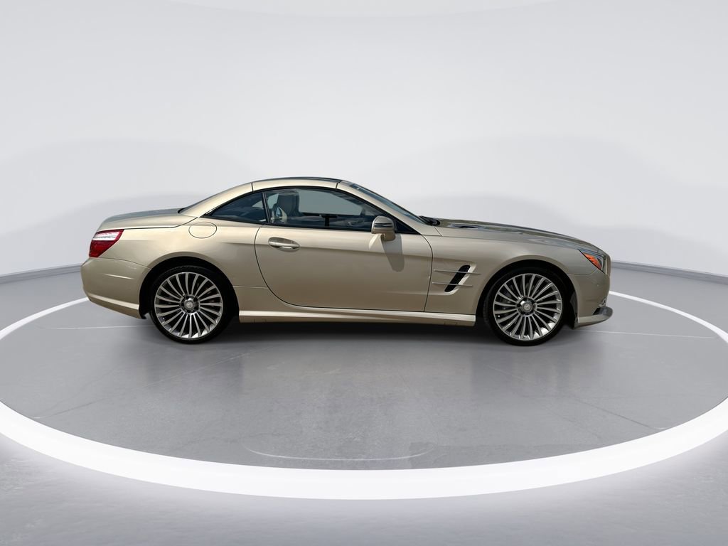 Used 2013 Mercedes-Benz SL 550 image 9