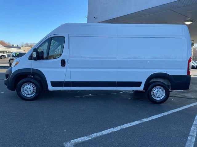 Used 2024 RAM ProMaster 2500 w/ Convenience Group image 8