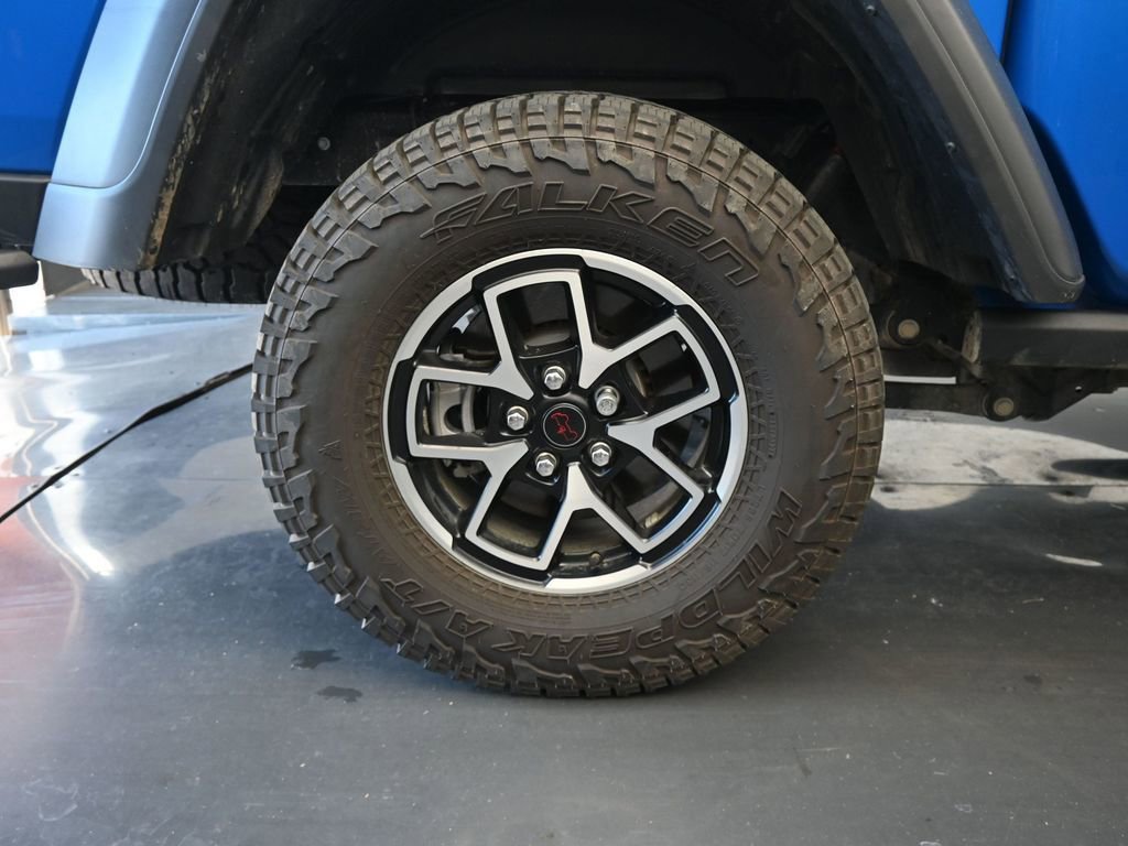 Used 2025 Jeep Gladiator Rubicon image 9