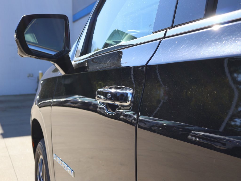 New 2025 Chevrolet Suburban Premier image 11