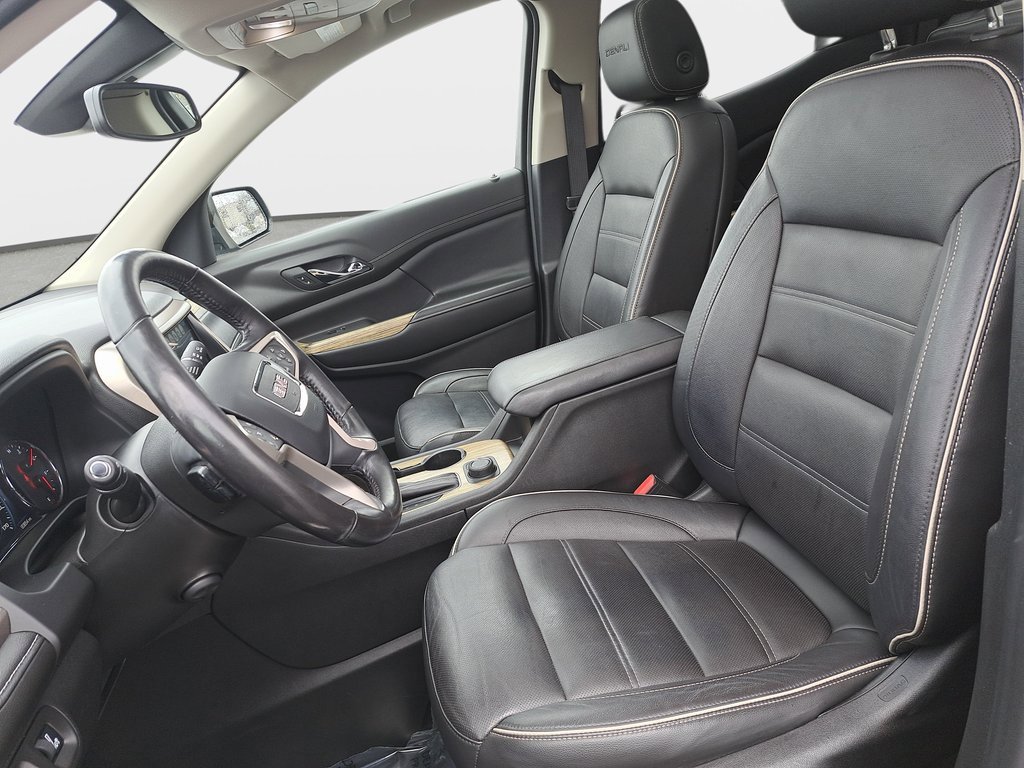 Used 2019 GMC Acadia Denali image 16