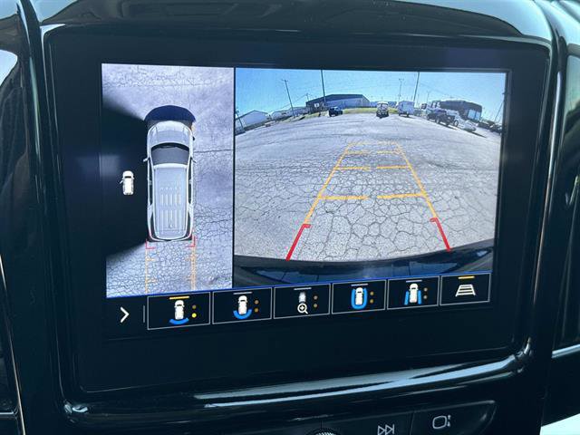 Used 2021 Chevrolet Traverse Premier FWD image 20