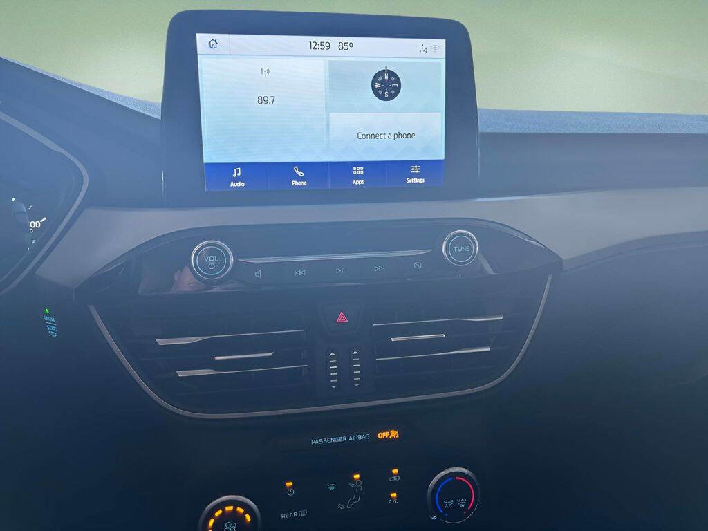 Used 2022 Ford Escape SE image 14