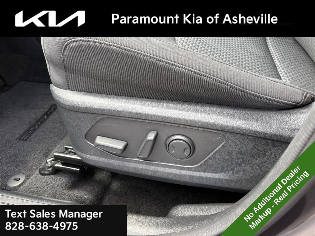 New 2026 Kia Sportage LX w/ LX Convenience Package AWD/4WD image 18