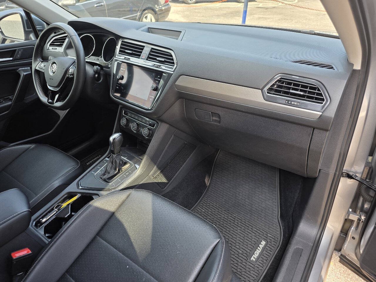 Used 2021 Volkswagen Tiguan S FWD image 25