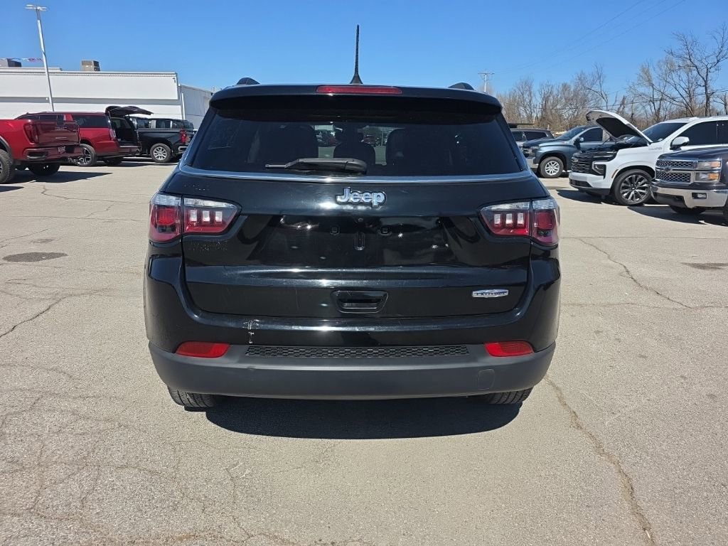 Used 2020 Jeep Compass Latitude w/ Popular Equipment Group image 6