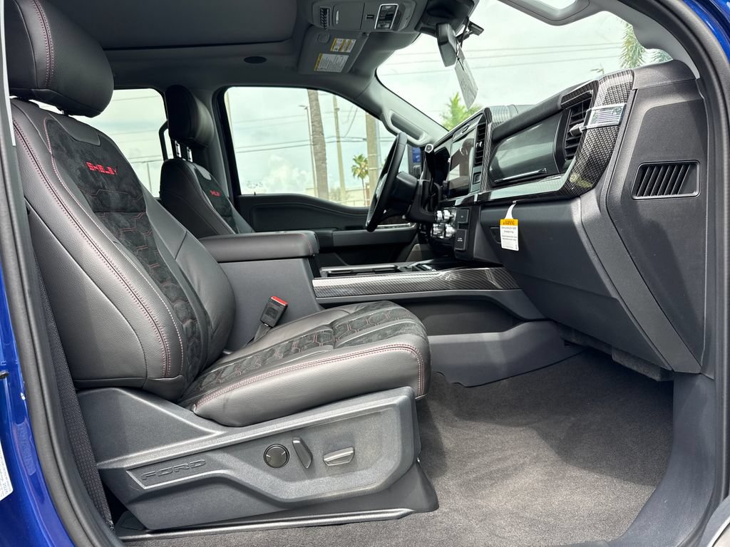 New 2026 Ford F250 Lariat w/ Black Appearance Package AWD/4WD image 23