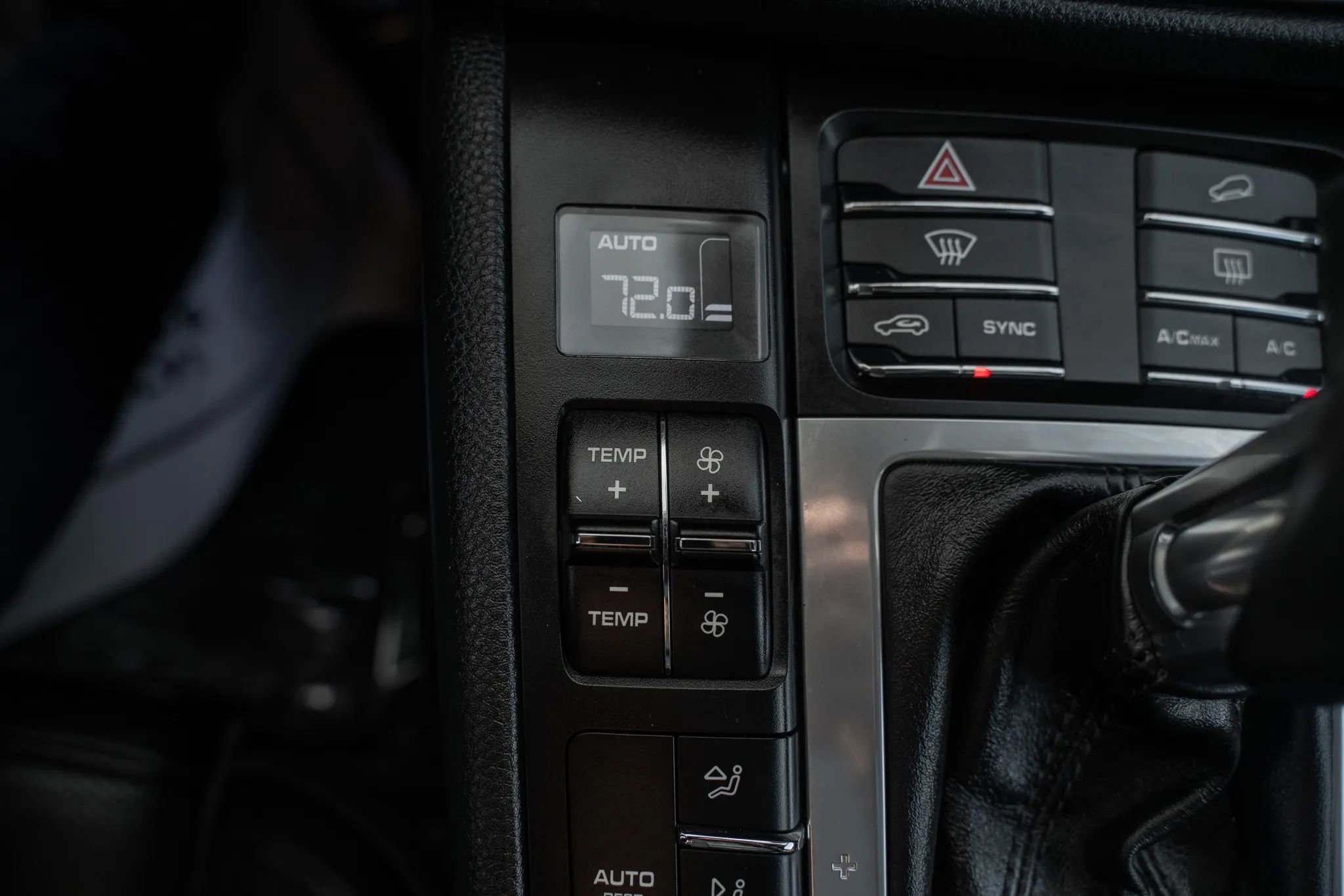 Used 2020 Porsche Macan S image 32