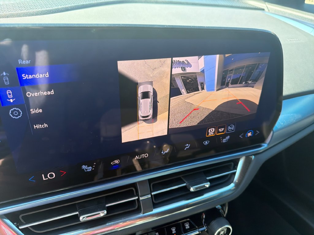 New 2026 Chevrolet Equinox EV LT AWD/4WD image 21